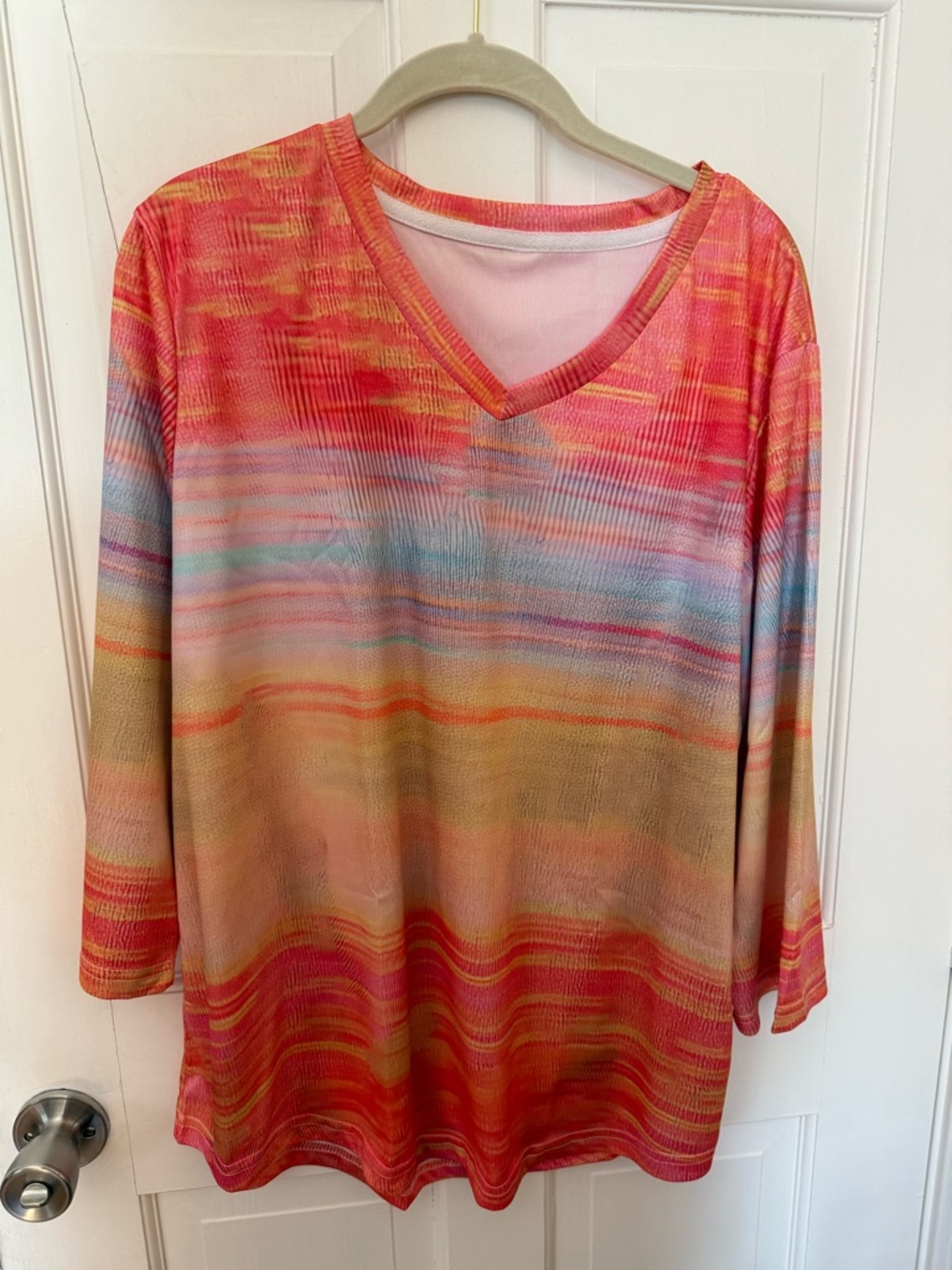 Vivid Multicolor V-Neck Tunic Top- measuring 28 1/2 x 23“ size 3X